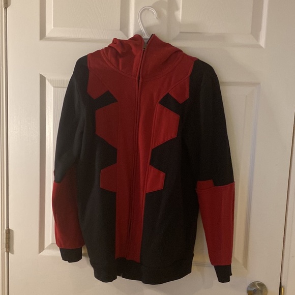 Marvel Deadpool Cosplay Full Zip Hodie - Picture 2 of 4